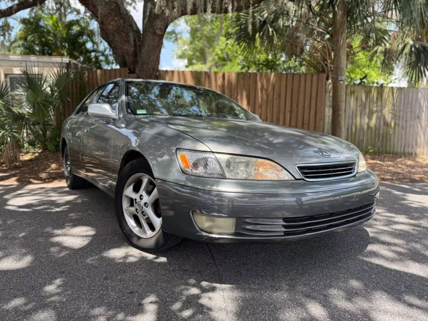 2000 Lexus ES ES 300 in Tampa FL For Sale - Image 1