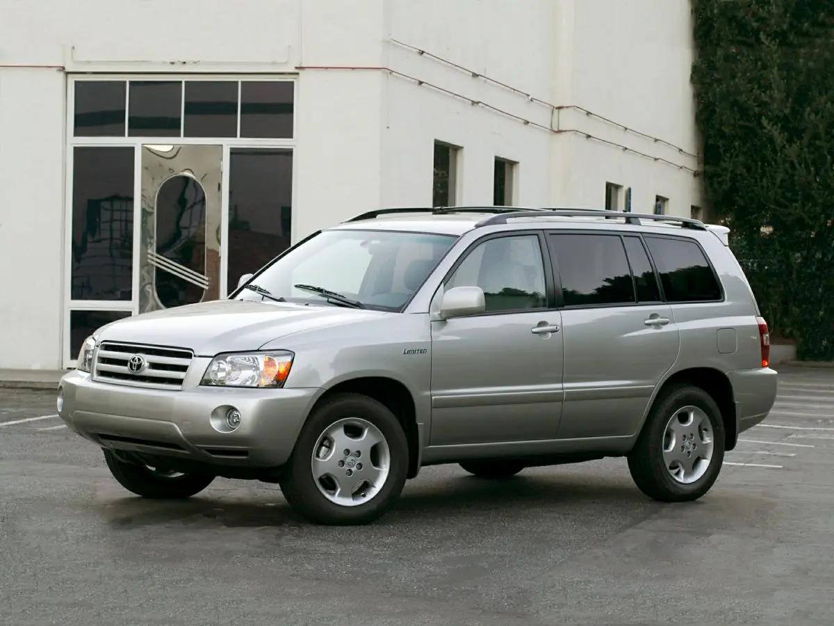 2005 Toyota Highlander Base V6 in Mount Laurel NJ For Sale - Image 1