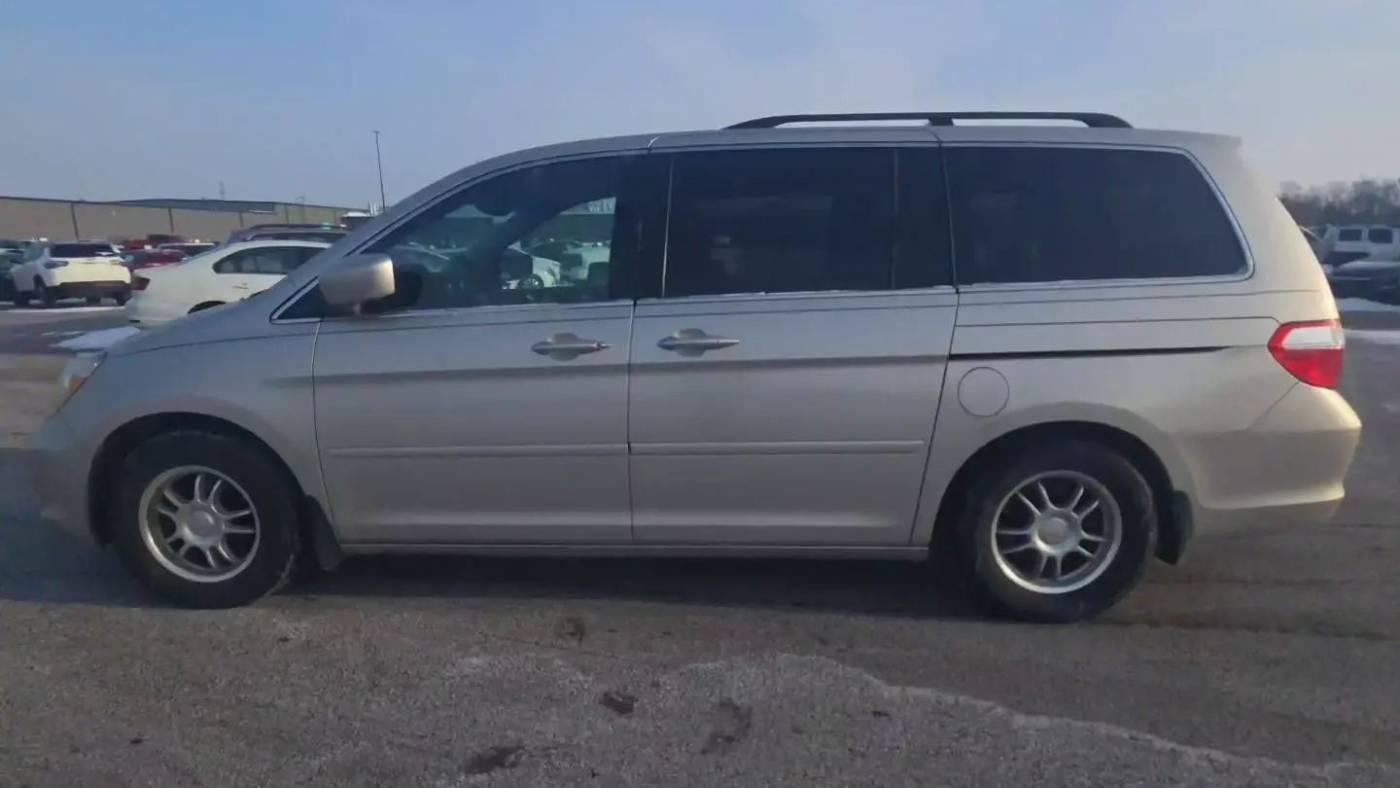 2007 Honda Odyssey Touring in Riverside CA For Sale - Image 1