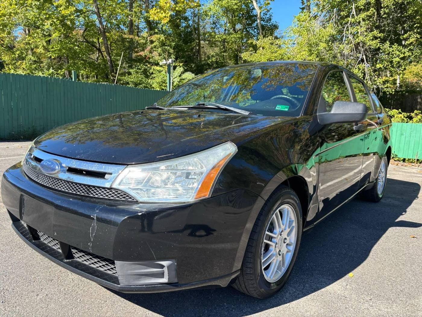 2009 Ford Focus SE in Stafford VA For Sale - Image 1