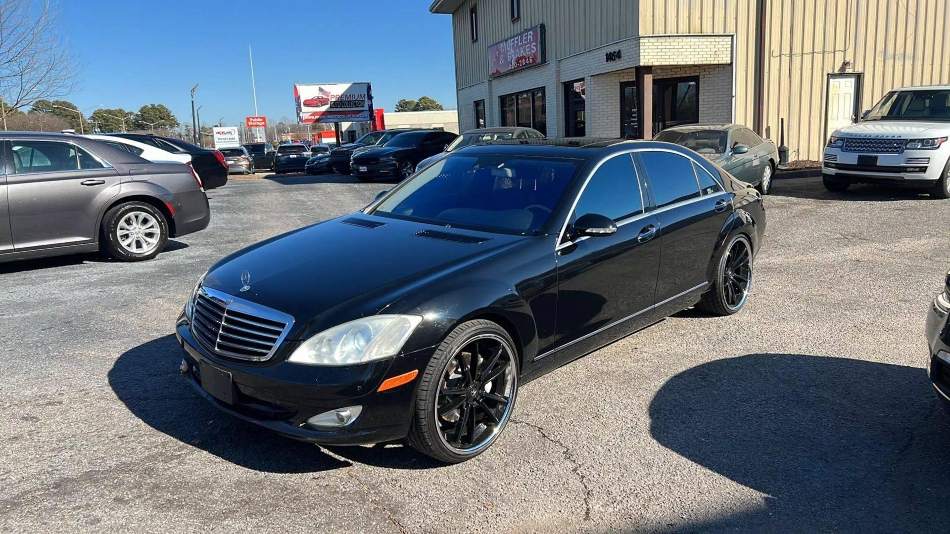 2009 Mercedes-Benz S-Class S 550 in Chesapeake VA For Sale - Image 1
