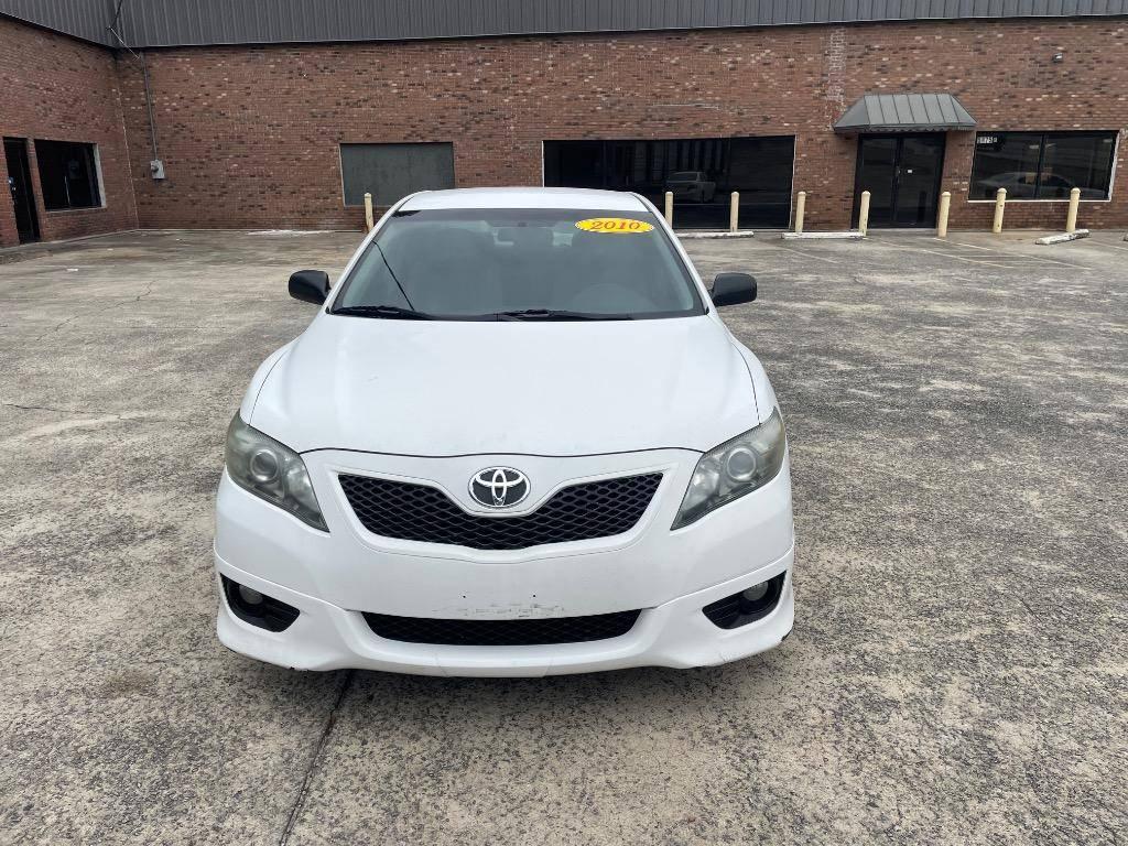 2010 Toyota Camry SE V6 in Norcross GA For Sale - Image 1
