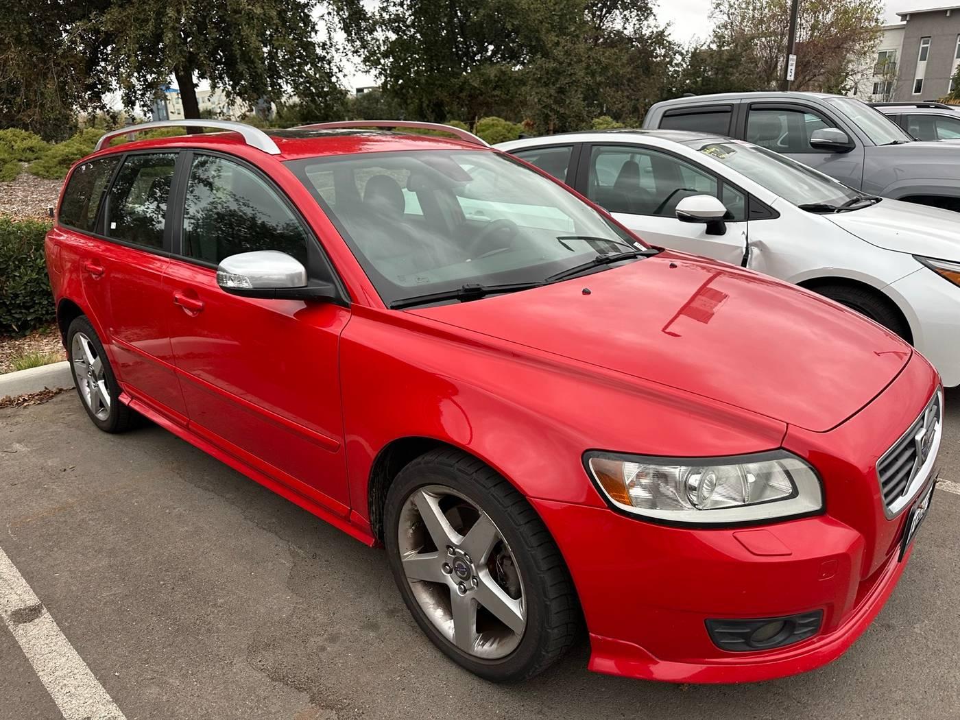 2010 Volvo V50 R-Design in Dublin CA For Sale - Image 1
