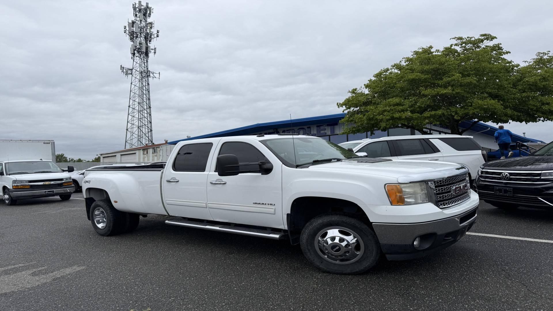 2011 GMC Sierra 3500HD SLE in Federal Way WA For Sale - Image 1