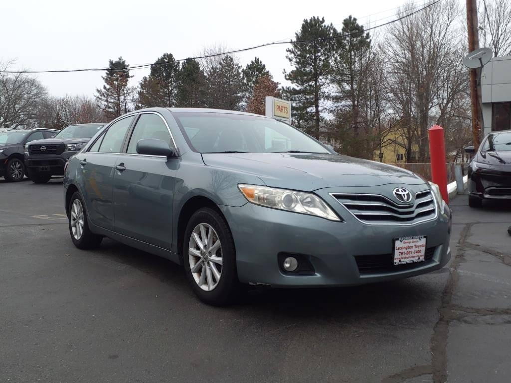 2011 Toyota Camry XLE in Lexington MA For Sale - Image 1