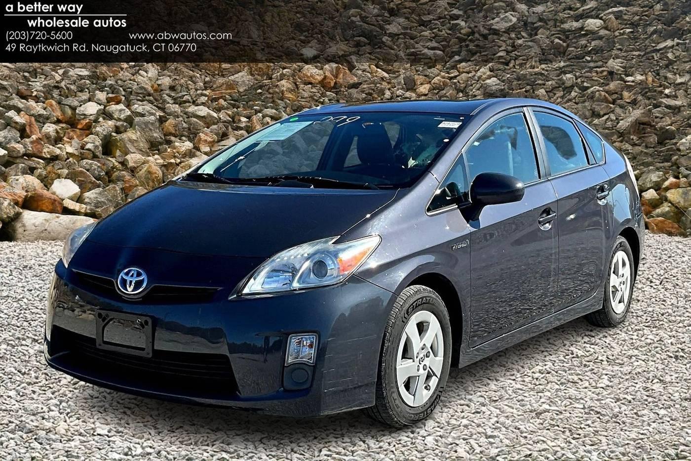 2011 Toyota Prius Five in Naugatuck CT For Sale - Image 1