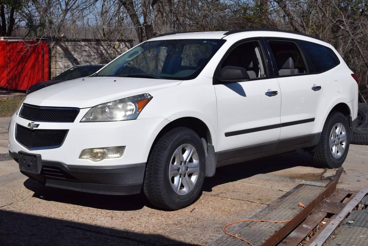 2012 Chevrolet Traverse LS in Round Rock TX For Sale - Image 1