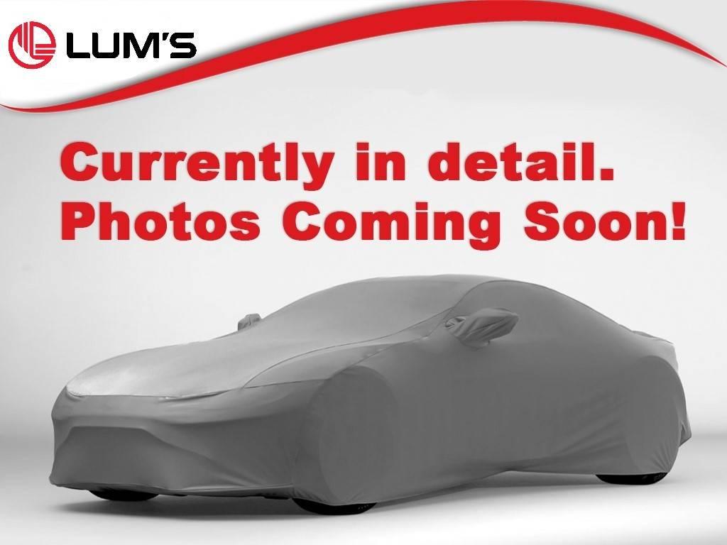 2012 Toyota Camry SE V6 in Warrenton OR For Sale - Image 1