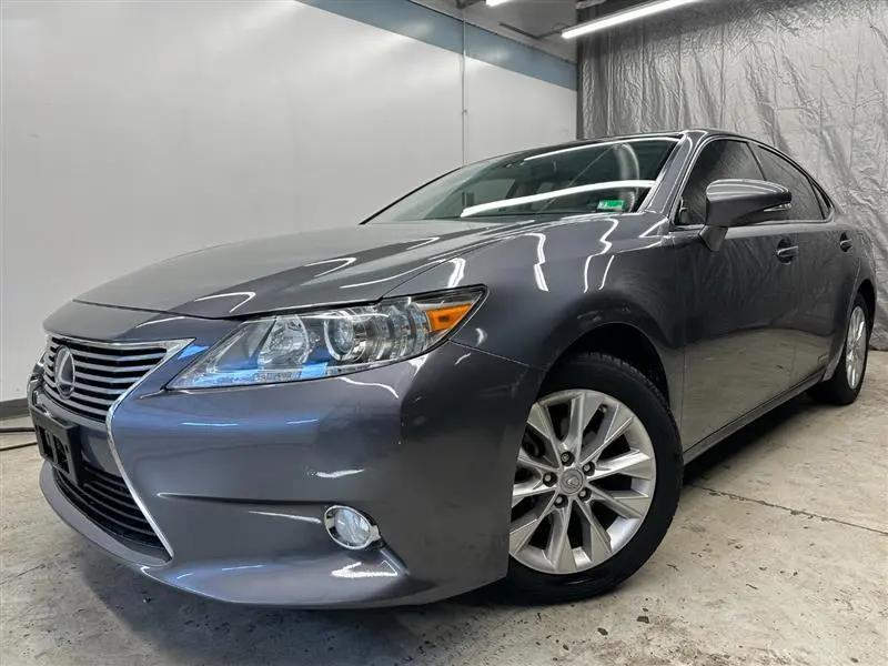 2013 Lexus ES ES 300h in Chantilly VA For Sale - Image 1