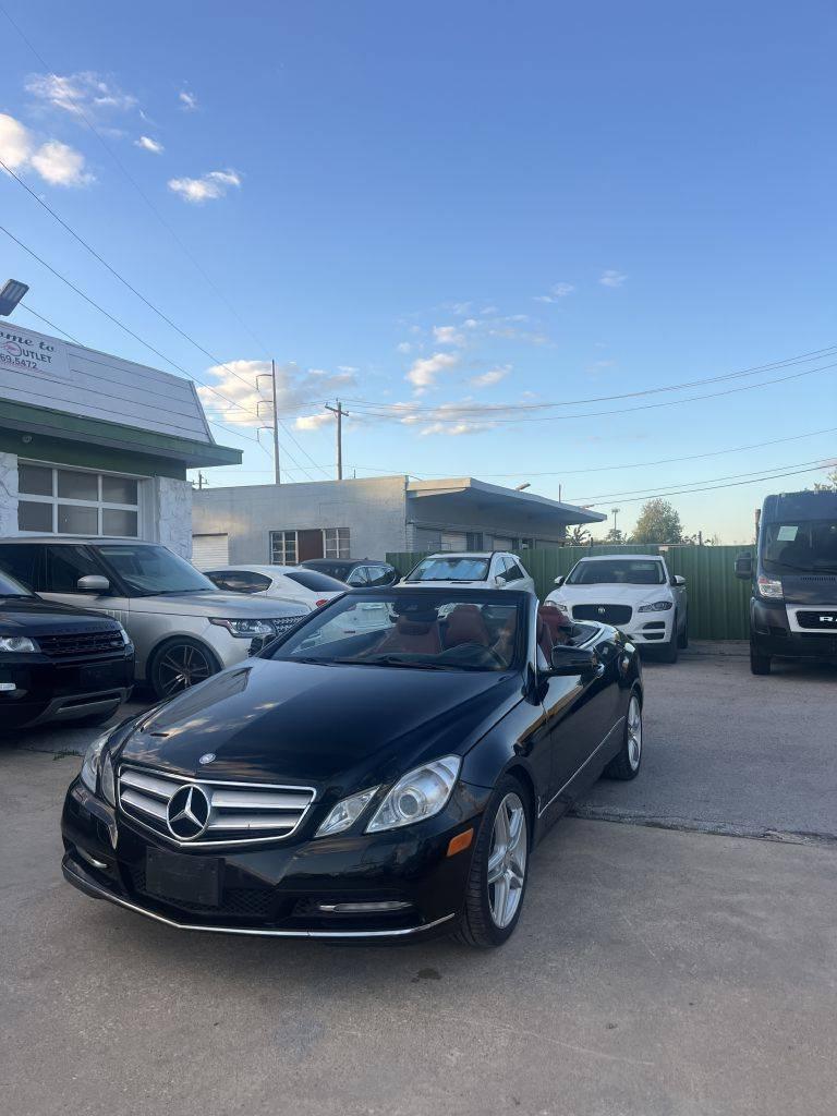 2013 Mercedes-Benz E-Class E 350 in Houston TX For Sale - Image 1