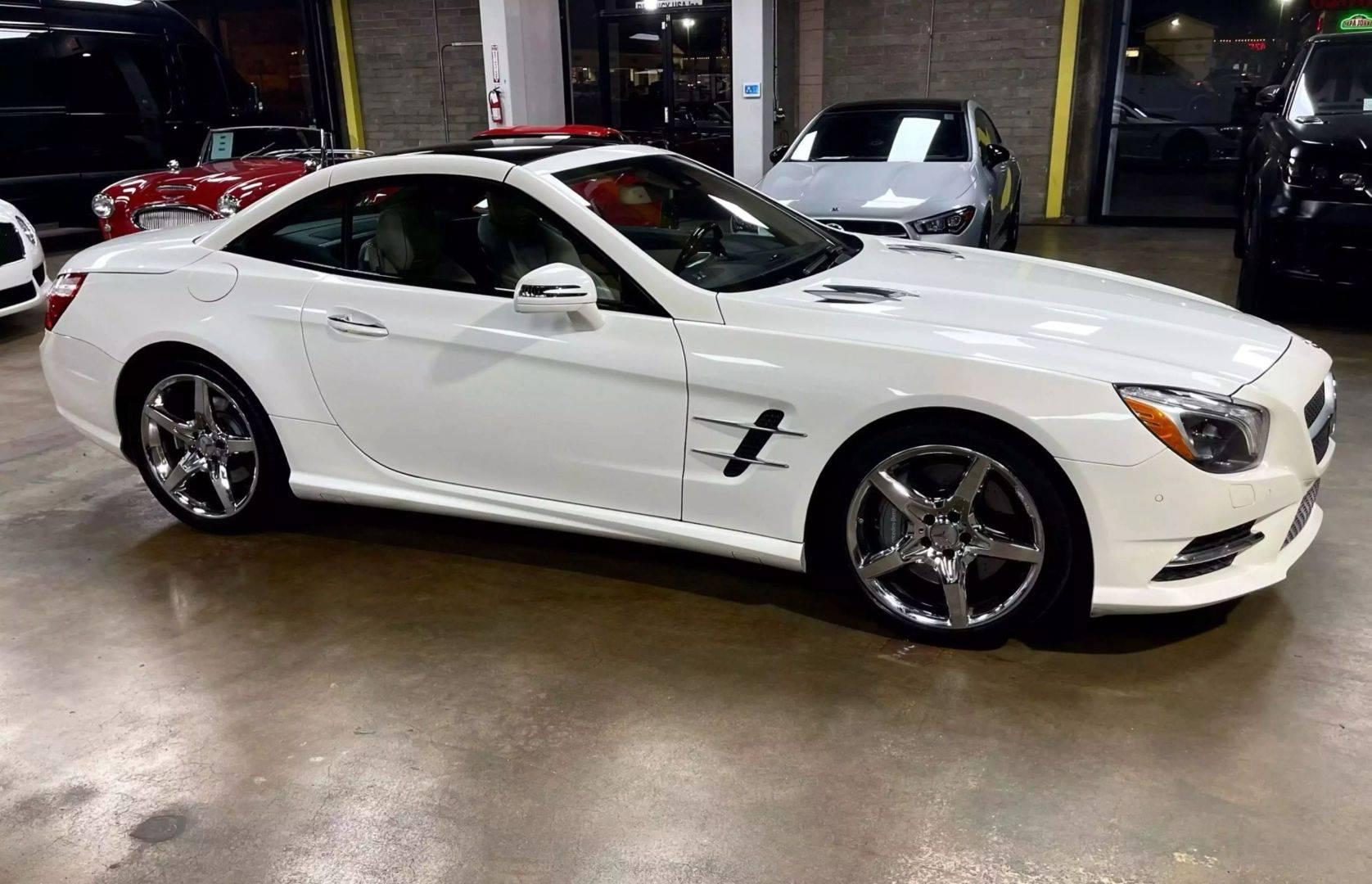 2013 Mercedes-Benz SL SL 550 in Lawndale CA For Sale - Image 1