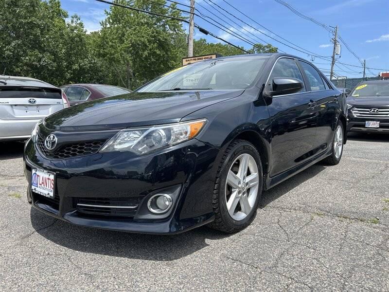 2013 Toyota Camry SE in Framingham MA For Sale - Image 1