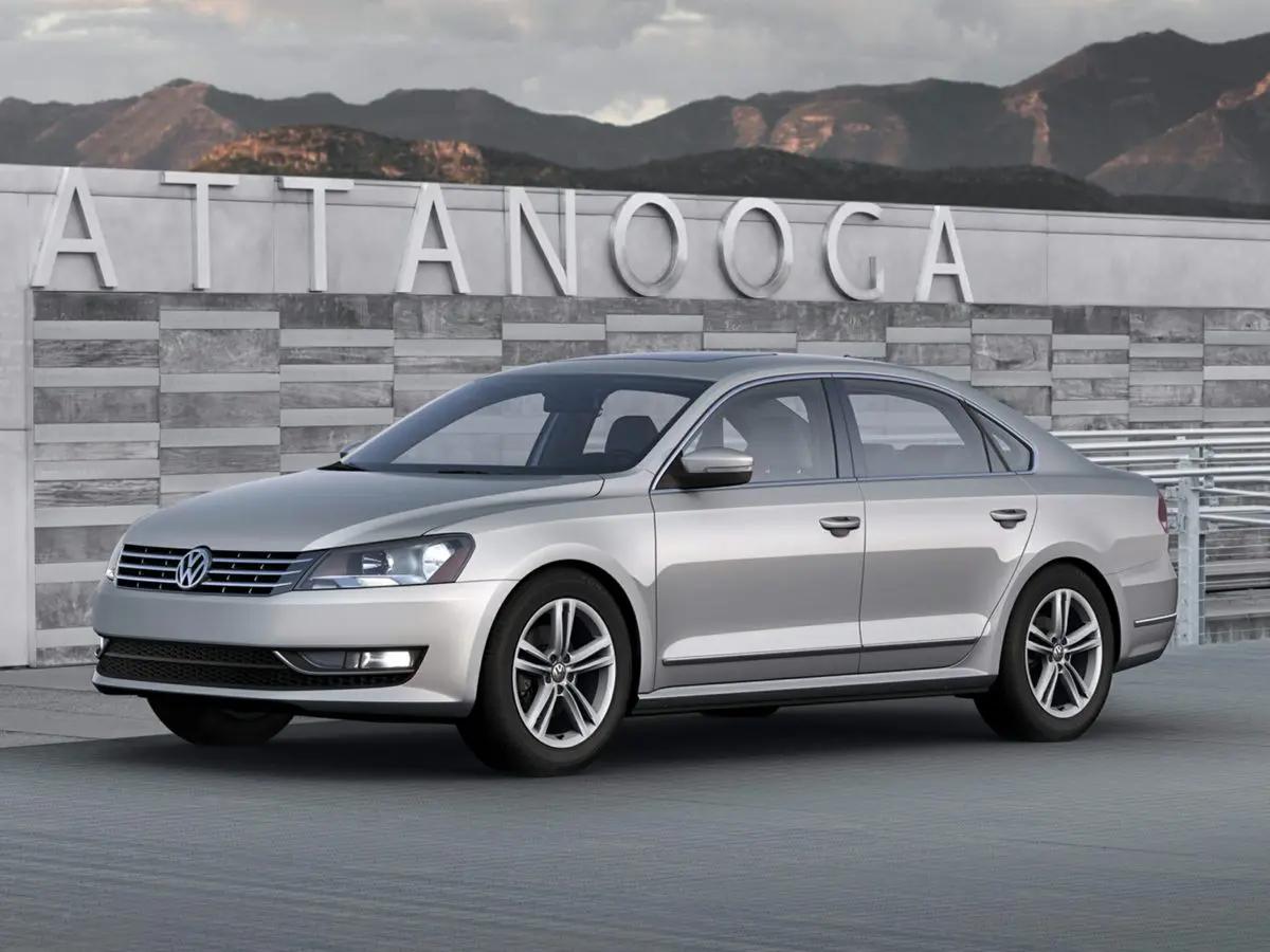 2013 Volkswagen Passat TDI SEL Premium in Grayslake IL For Sale - Image 1