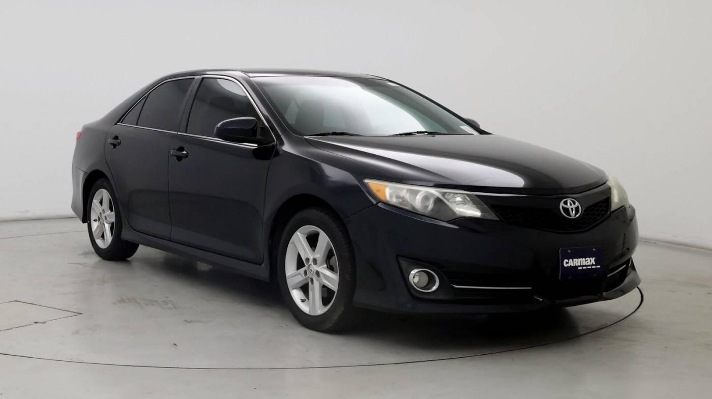 2014 Toyota Camry SE in Inglewood CA For Sale - Image 1