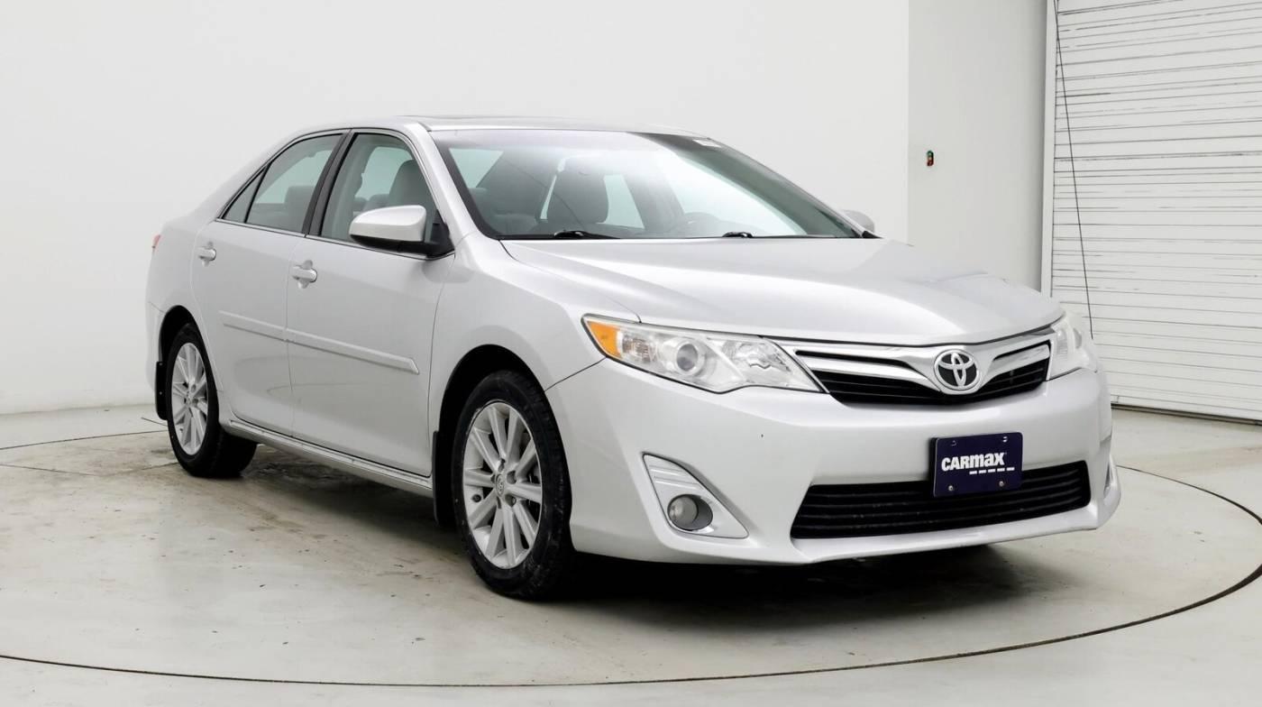 2014 Toyota Camry XLE For Sale - Image 1