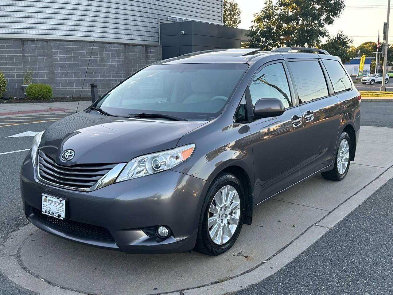 2014 Toyota Sienna XLE in Bayonne NJ For Sale - Image 1