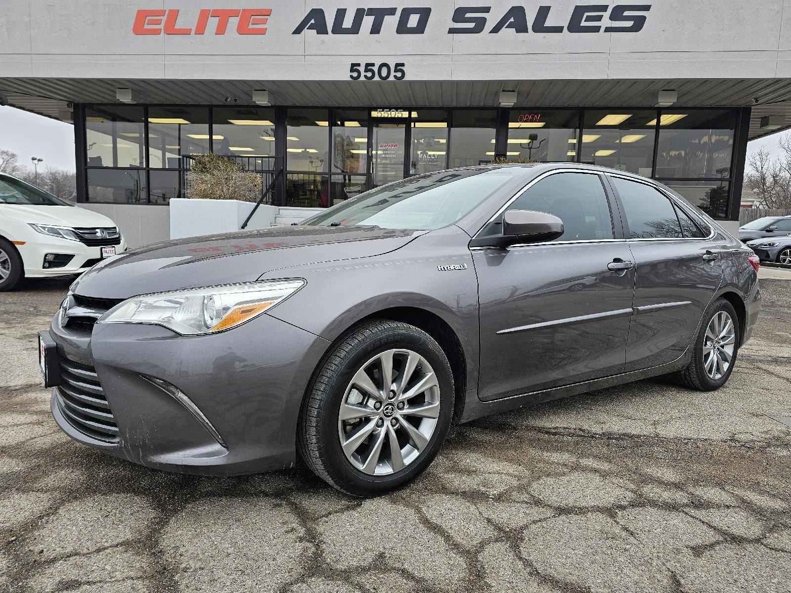2015 Toyota Camry Hybrid XLE in Wichita KS For Sale - Image 1