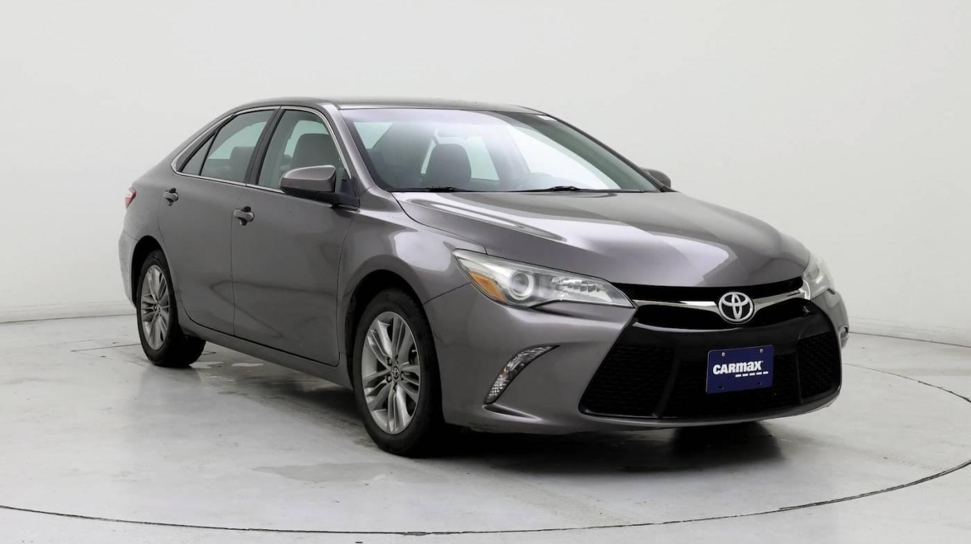 2015 Toyota Camry SE in Inglewood CA For Sale - Image 1