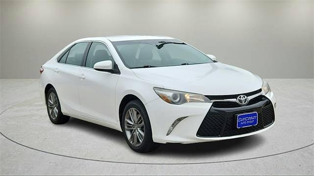 2015 Toyota Camry XLE in Dallas TX For Sale - Image 1