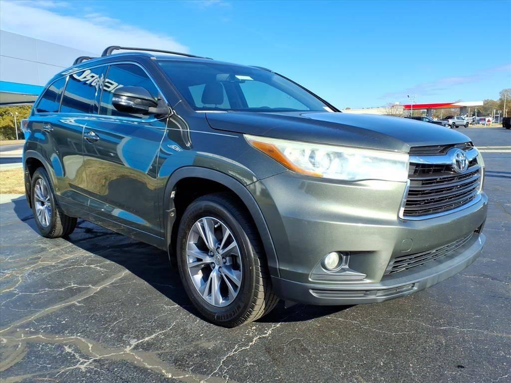 2015 Toyota Highlander XLE in Zebulon NC For Sale - Image 1