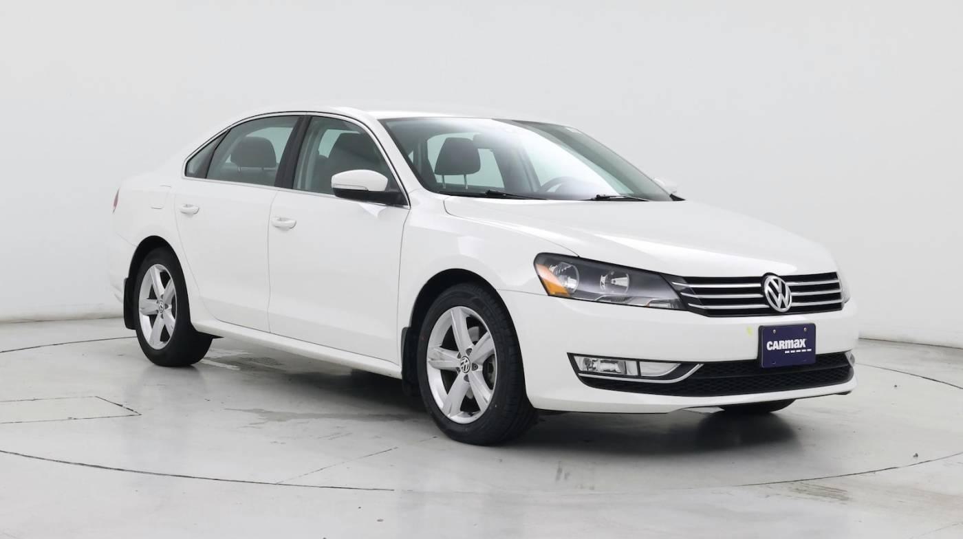 2015 Volkswagen Passat 1.8T Limited Edition in Inglewood CA For Sale - Image 1
