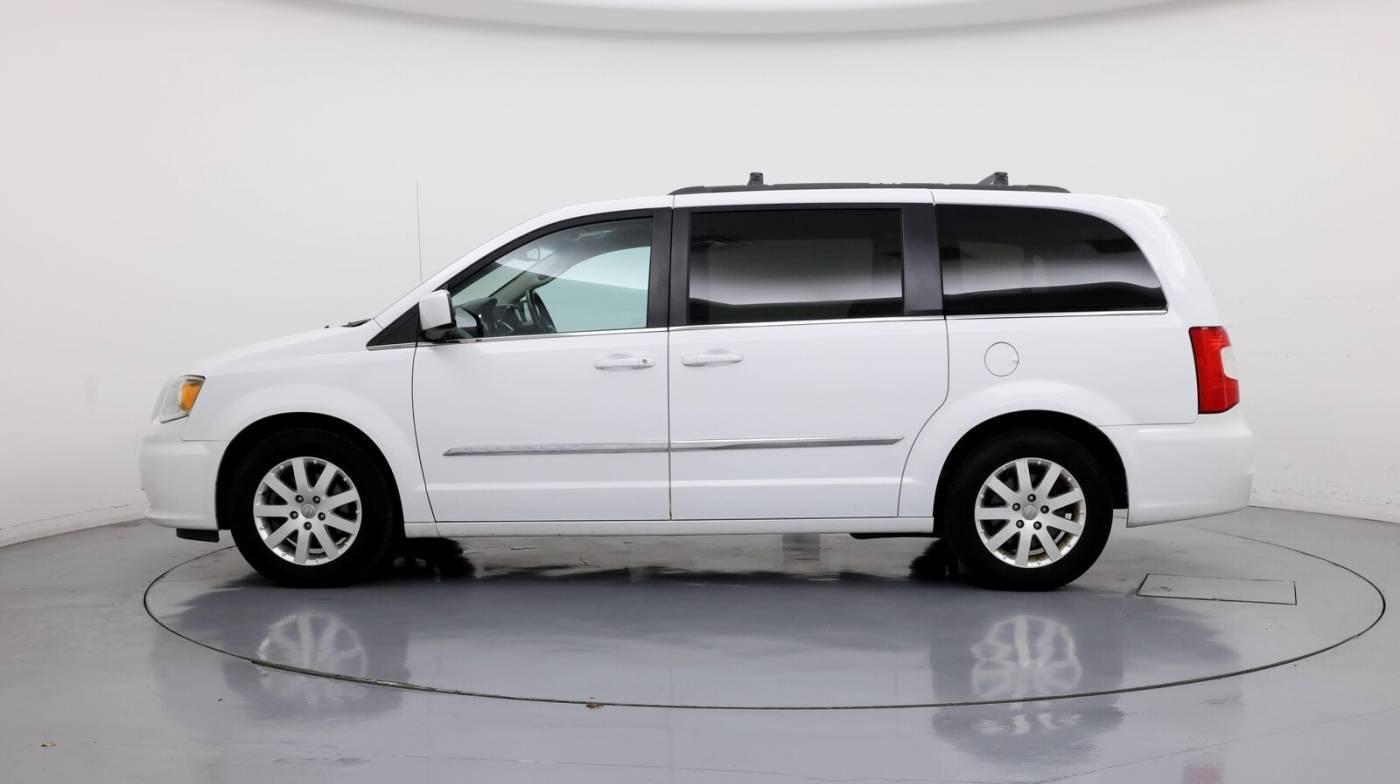 2016 Chrysler Town & Country Touring in Inglewood CA For Sale - Image 1