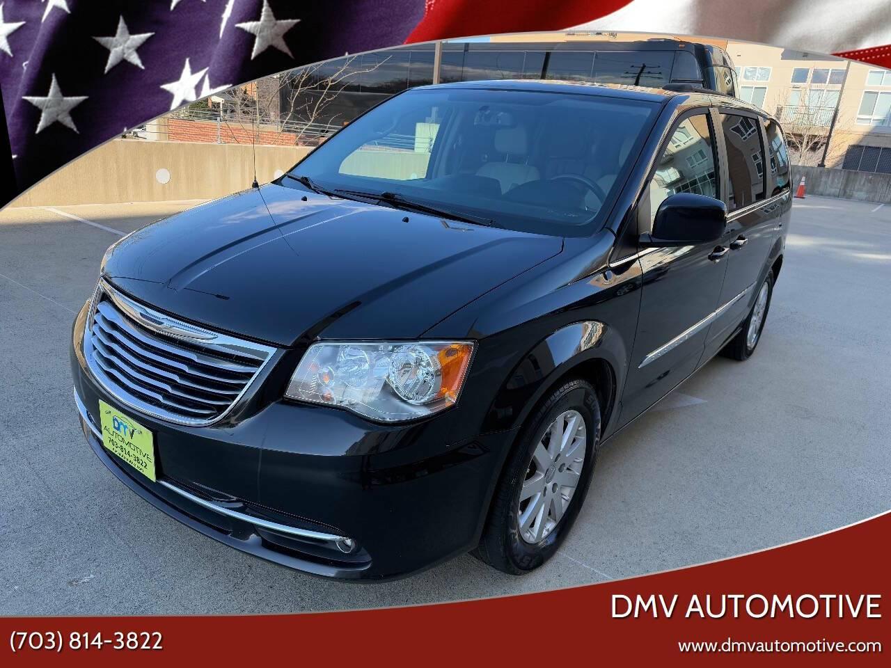 2016 Chrysler Town & Country Touring in Falls Church VA For Sale - Image 1