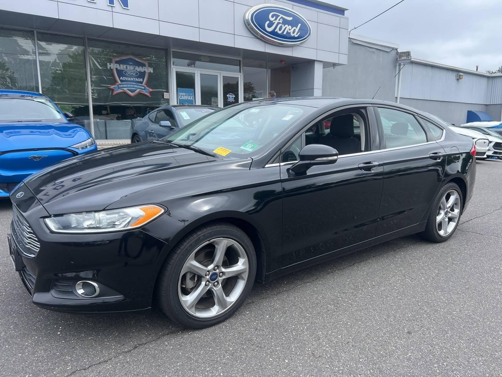 2016 Ford Fusion SE in Trenton NJ For Sale - Image 1