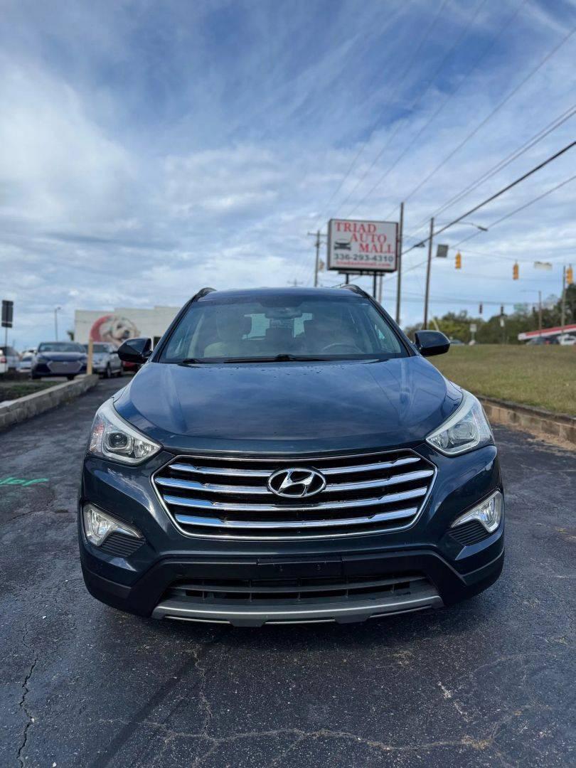 2016 Hyundai Santa Fe SE in Winston-Salem NC For Sale - Image 1