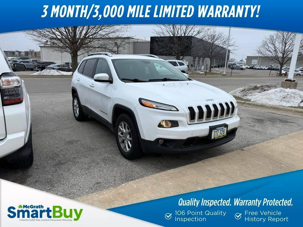 2016 Jeep Cherokee Latitude in Hiawatha IA For Sale - Image 1