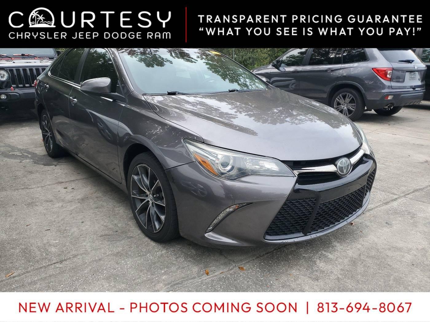 2016 Toyota Camry XLE in Tampa FL For Sale - Image 1