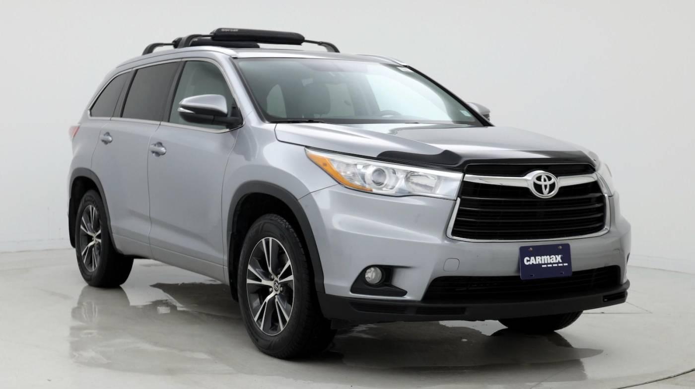 2016 Toyota Highlander XLE in Inglewood CA For Sale - Image 1