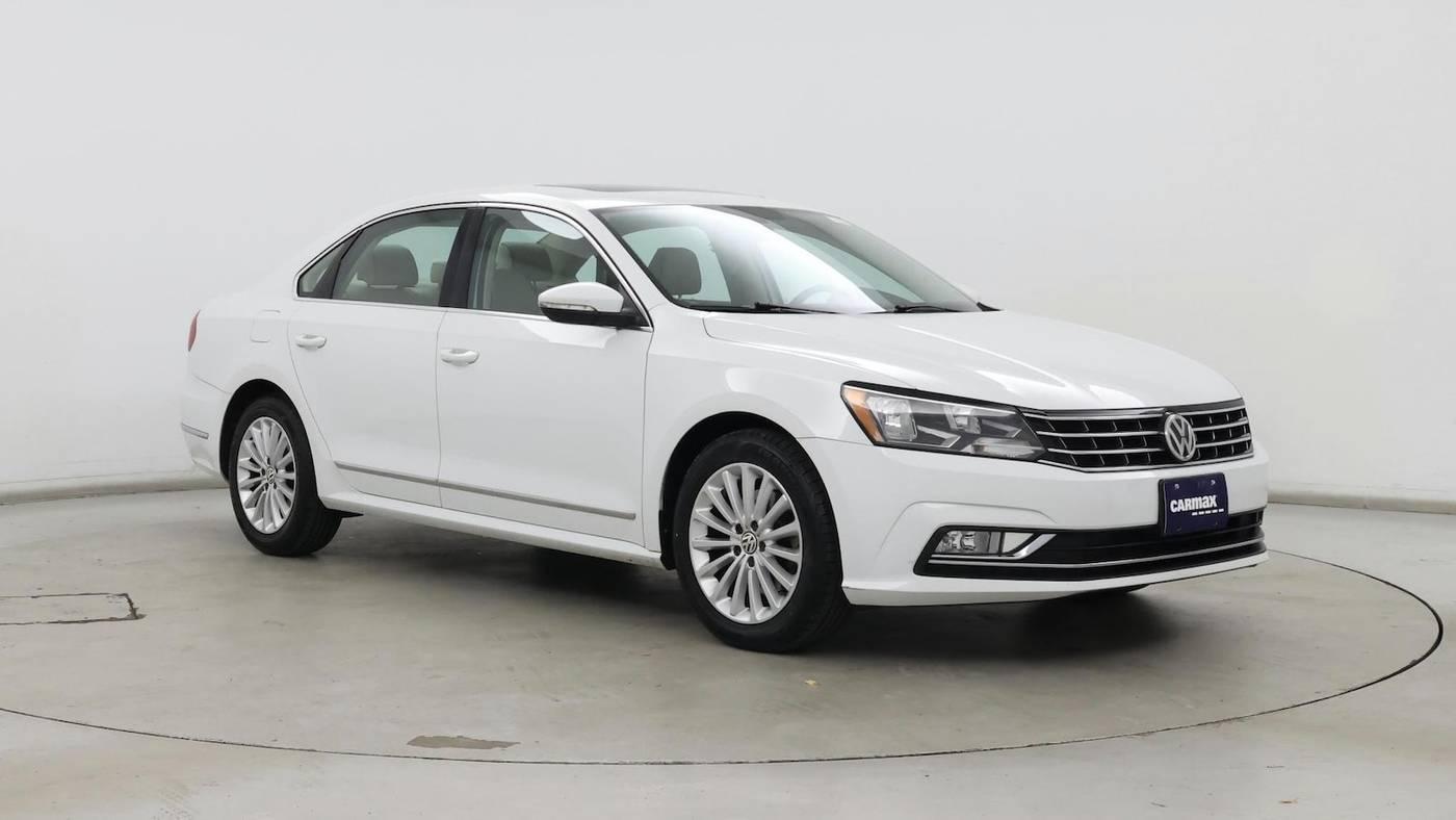 2016 Volkswagen Passat 1.8T SE in Birmingham AL For Sale - Image 1
