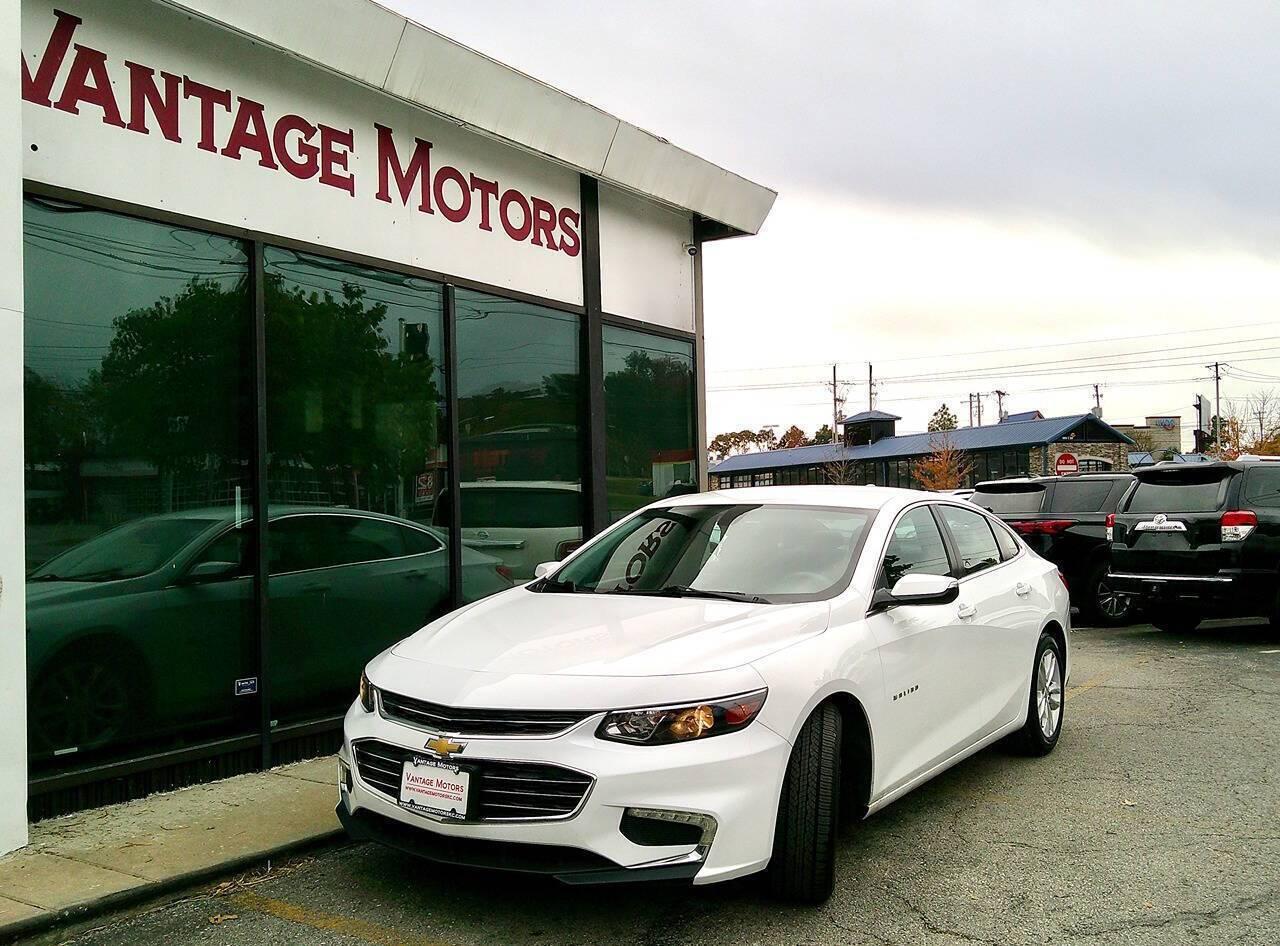 2017 Chevrolet Malibu LT in Raytown MO For Sale - Image 1