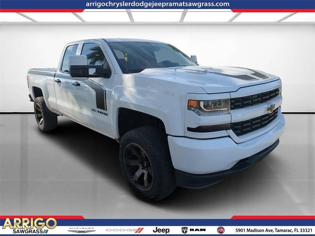 2017 Chevrolet Silverado 1500 Custom in Tamarac FL For Sale - Image 1