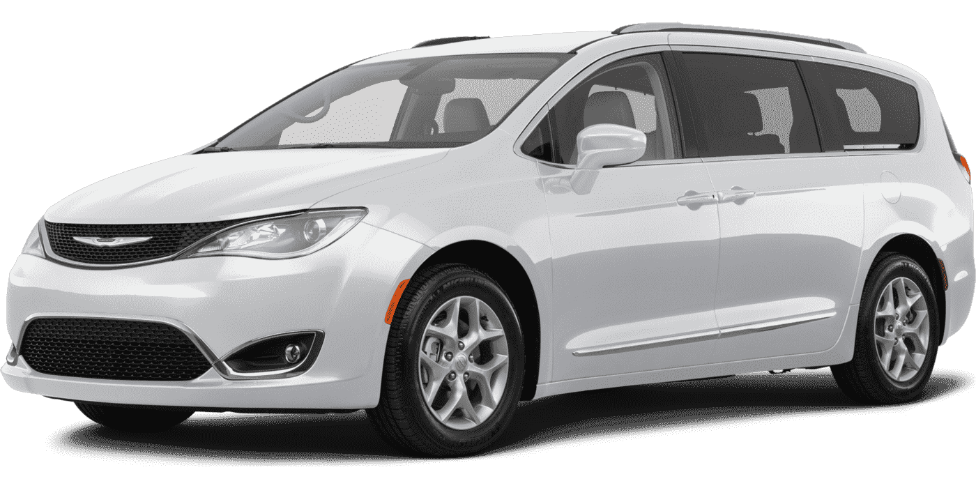 2017 Chrysler Pacifica Touring L in Auburn ME For Sale - Image 1