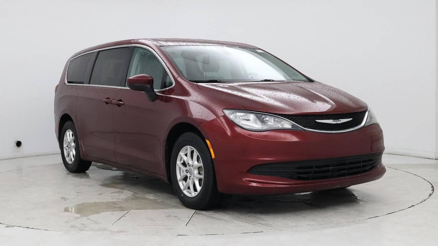 2017 Chrysler Pacifica Touring in Birmingham AL For Sale - Image 1