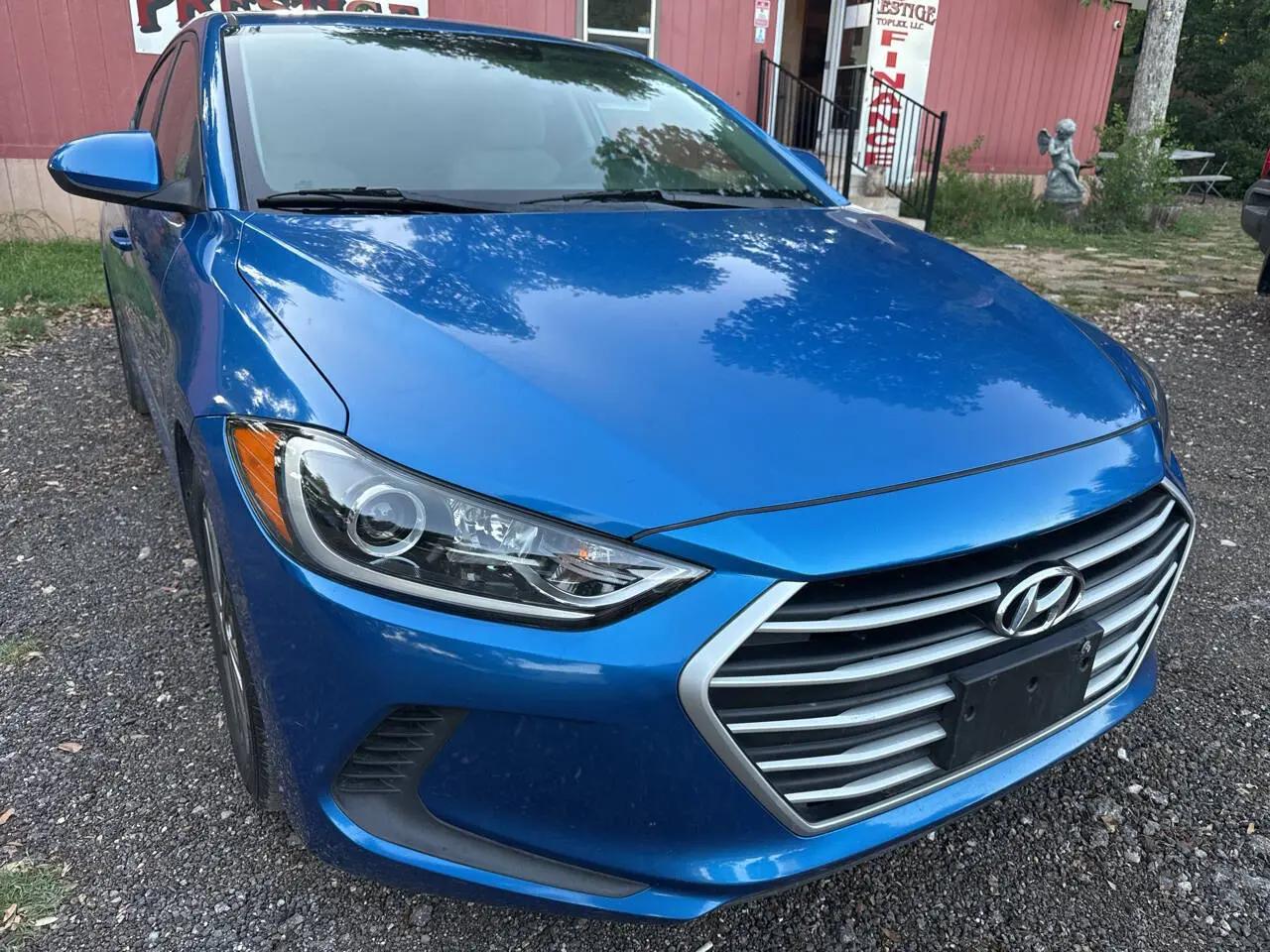 2017 Hyundai Elantra SE in Austin TX For Sale - Image 1