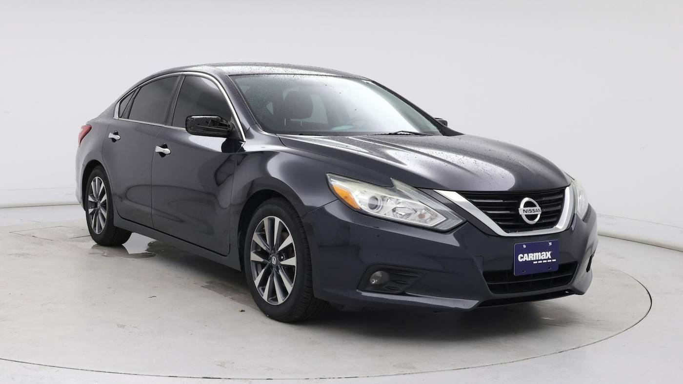 2017 Nissan Altima 2.5 SV in Birmingham AL For Sale - Image 1