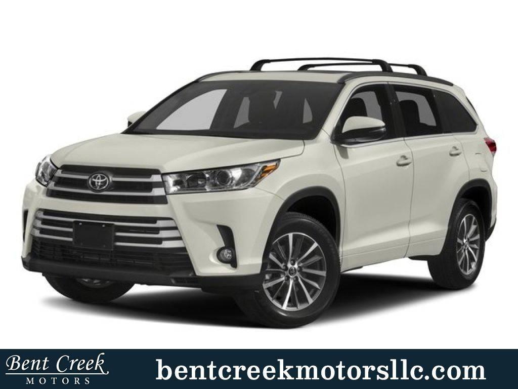2017 Toyota Highlander XLE in Auburn AL For Sale - Image 1