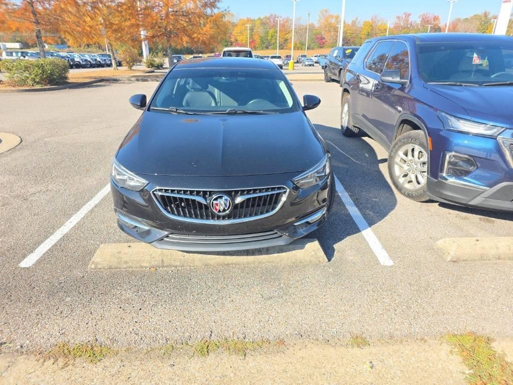 2018 Buick Regal Sportback Essence in Fayetteville TN For Sale - Image 1