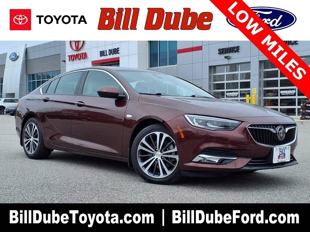 2018 Buick Regal Sportback Essence in Dover NH For Sale - Image 1