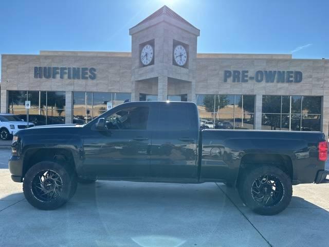 2018 Chevrolet Silverado 1500 LT in McKinney TX For Sale - Image 1