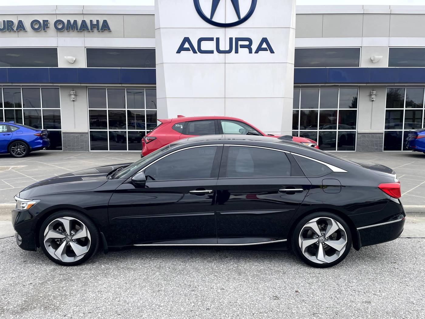 2018 Honda Accord Touring in Omaha NE For Sale - Image 1