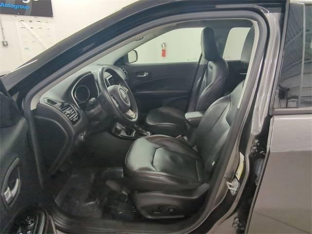 Listing image 4