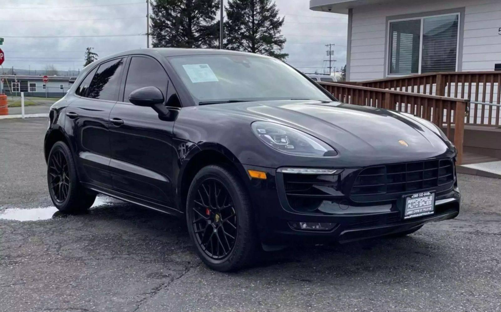 2018 Porsche Macan GTS in Tucker GA For Sale - Image 1