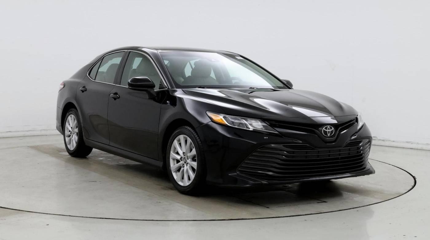 2018 Toyota Camry LE in Inglewood CA For Sale - Image 1