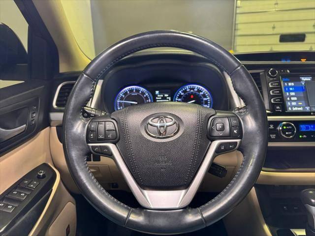 2018 Toyota Highlander Limited in Tomball TX For Sale - Image 1