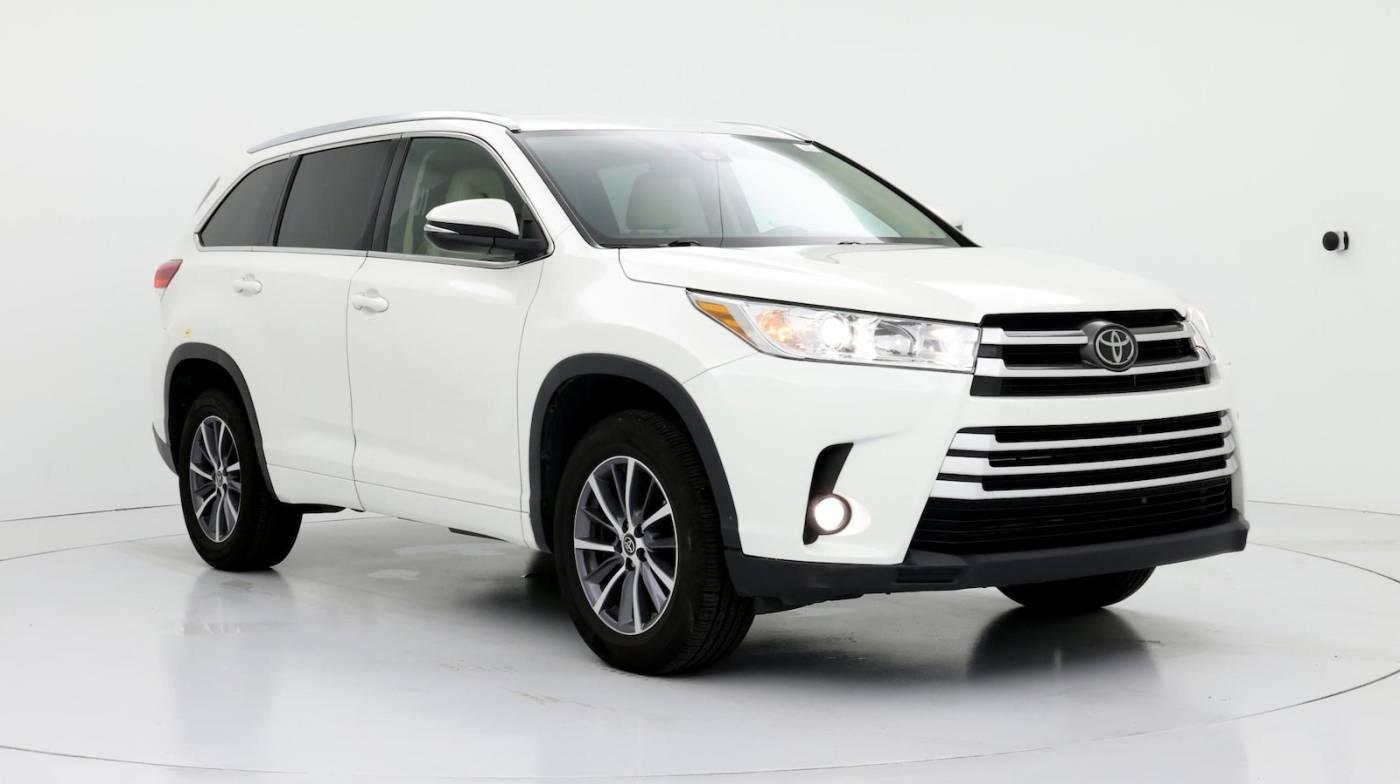 2018 Toyota Highlander XLE in Inglewood CA For Sale - Image 1