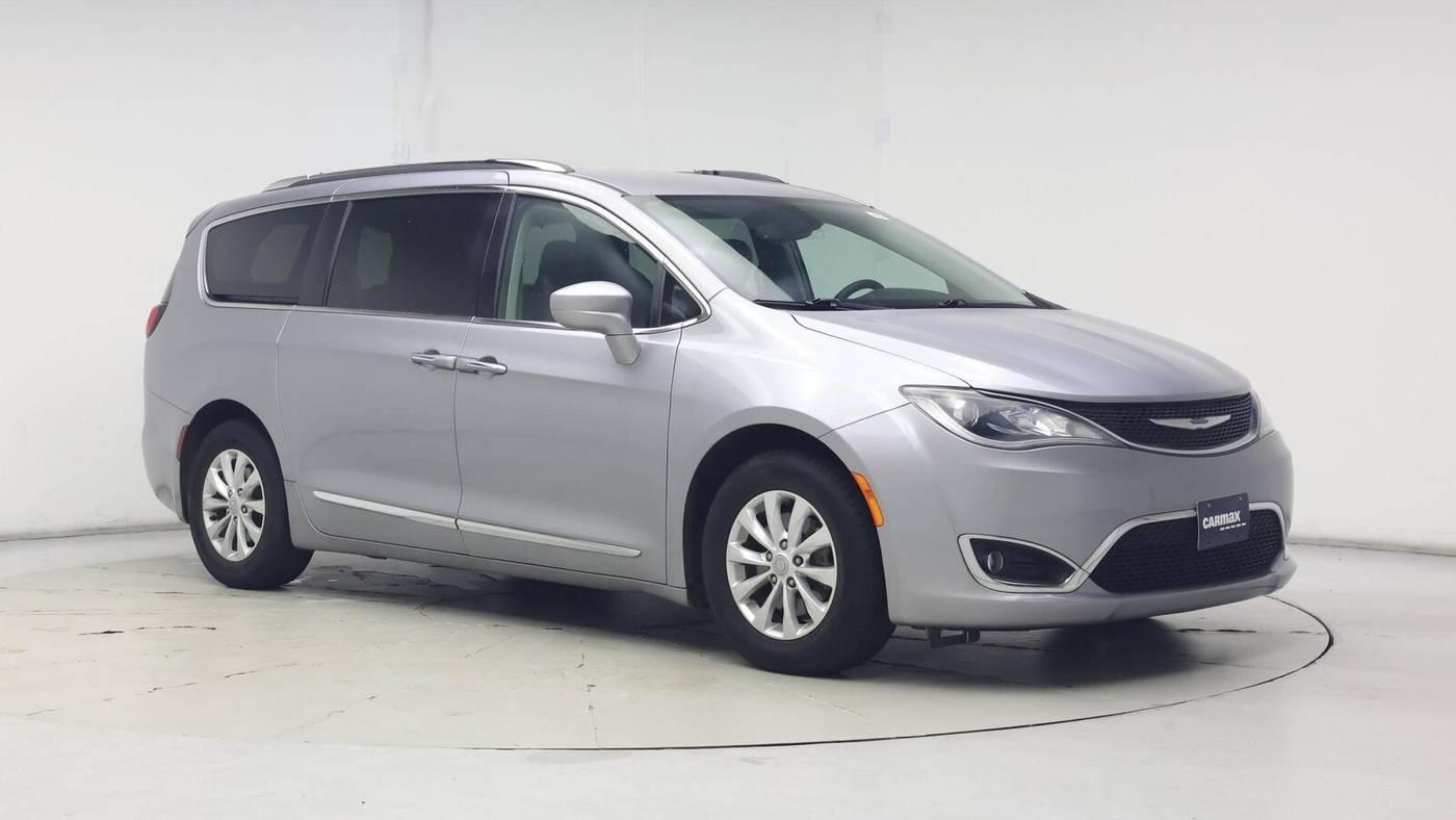 2019 Chrysler Pacifica Touring L in Birmingham AL For Sale - Image 1